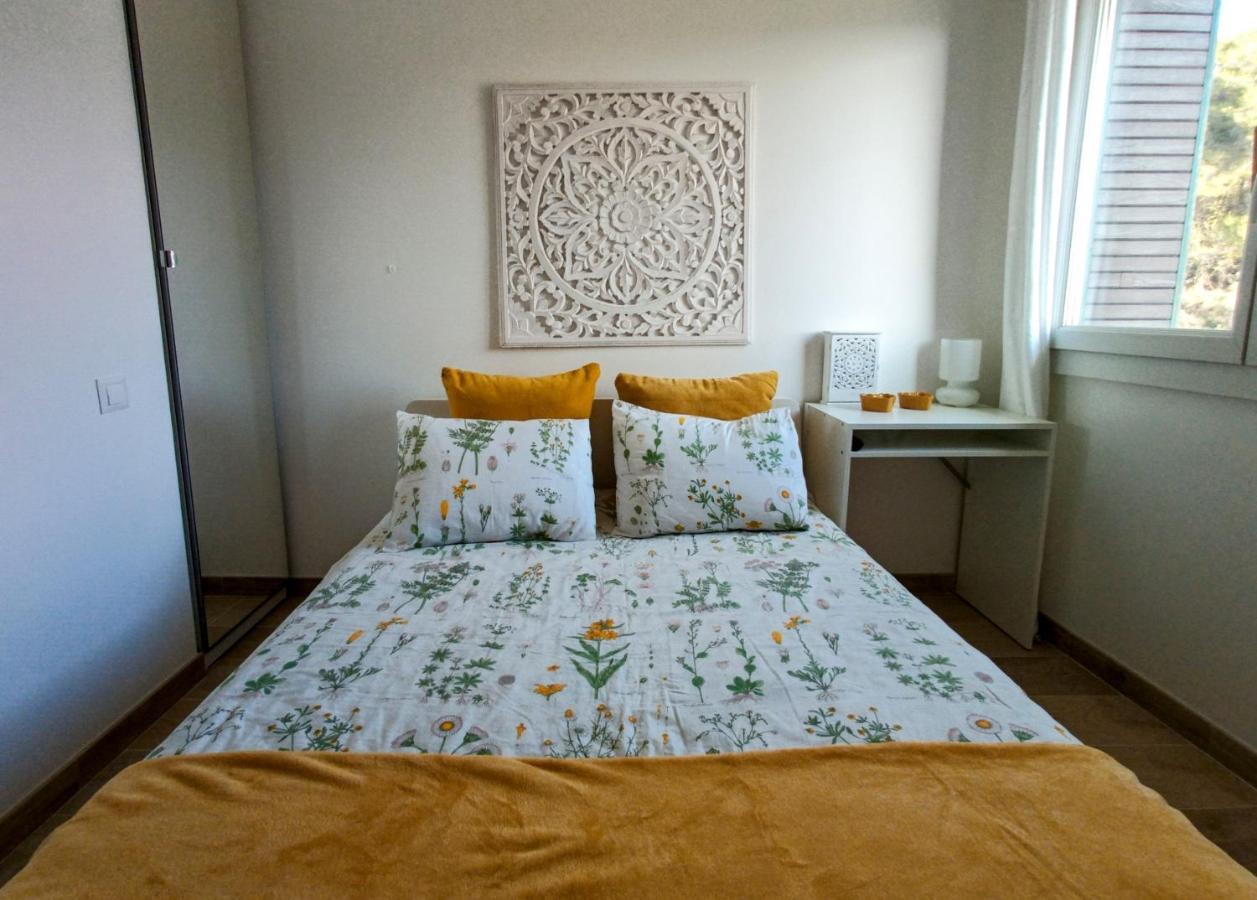 Private Room In Renovated Apartment - Tram 1 Min Walk Nice Exterior foto