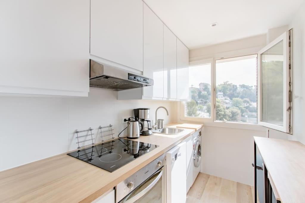 Private Room In Renovated Apartment - Tram 1 Min Walk Nice Exterior foto